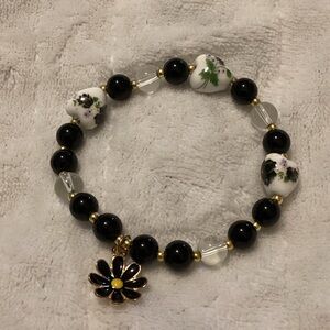 Elegant Black and White Beaded Bracelet